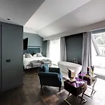 E Palazzo Aminta - A Leading Of The World فندق