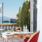 E Palazzo Aminta - A Leading Of The World فندق