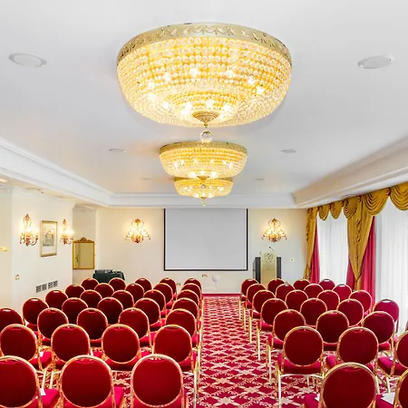 Hotel E Palazzo Aminta - A Leading Of The World 5*