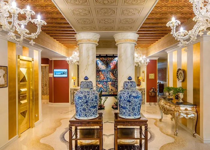 E Palazzo Aminta - A Leading Of The World Готель 5*