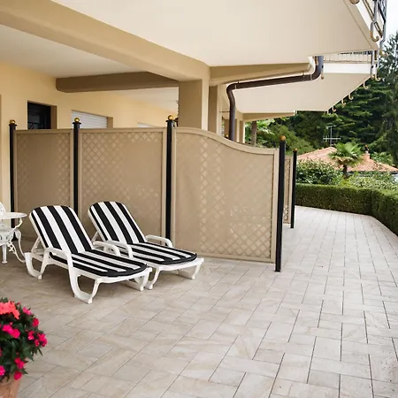 E Palazzo Aminta 5* סטרסה